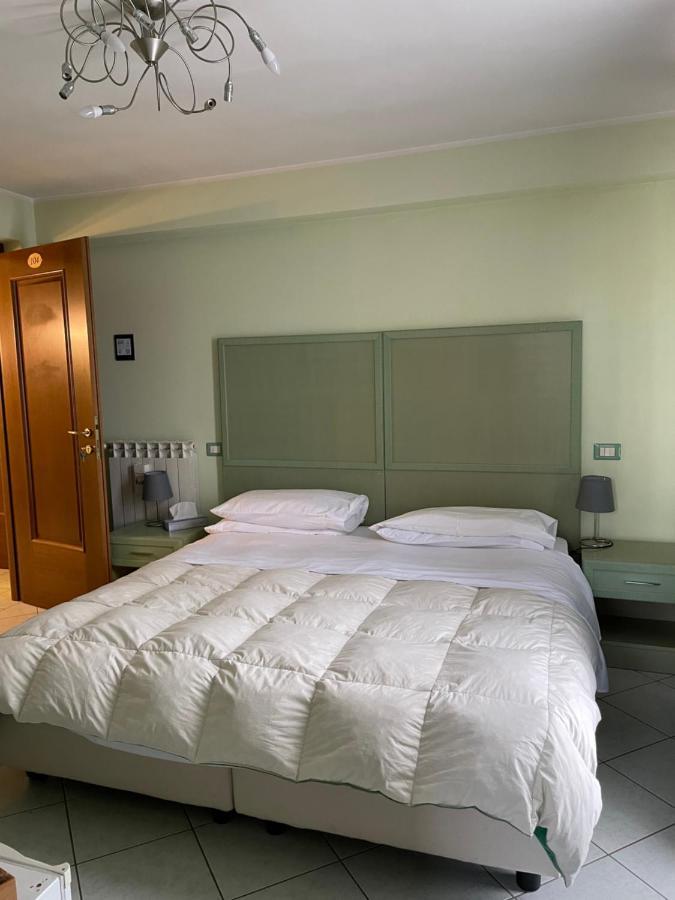 Casa Azzurra Camere Serravalle Sesia Zewnętrze zdjęcie